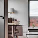 Huge Long Stay Savings! City View Balcony Penthouse