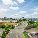 Huge Long Stay Savings! City View Balcony Penthouse